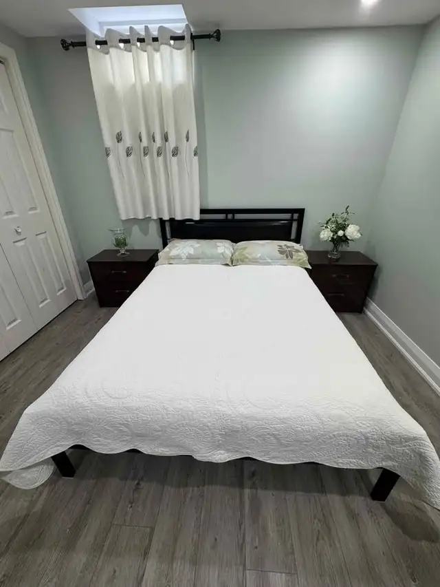Large basement room for rent vaughan