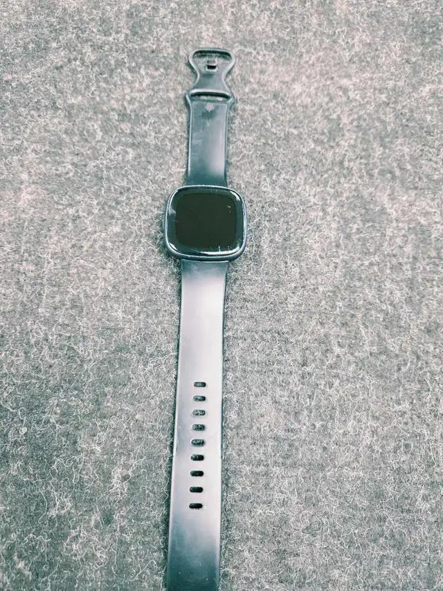 Fitbit Versa 4