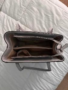 Guess purse, light grey, great condition - Photo 4