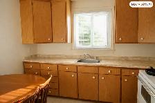 2 BEDROOM EASTEND IMMACULATE DUPLEX - ONE MONTH FREE - Photo 2