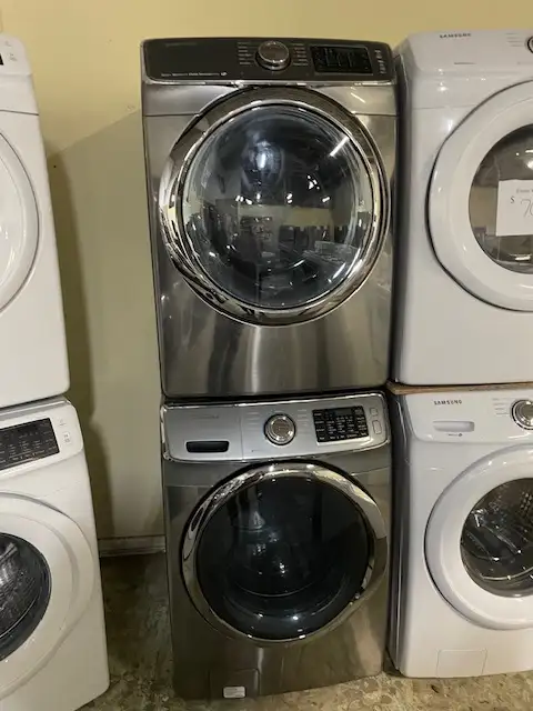 Laveuse sécheuse frontales stainless Samsung ( remis a neuf )