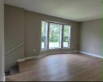 Great Townhouse in Excellent Location