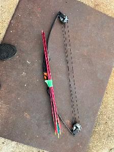 ONE BARNETT BANSHEE QUAD COMPOUND BOW/ARROWSAS PICTUREDASKING