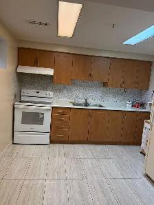 2 Bed 1 Bath Basement - Photo 4