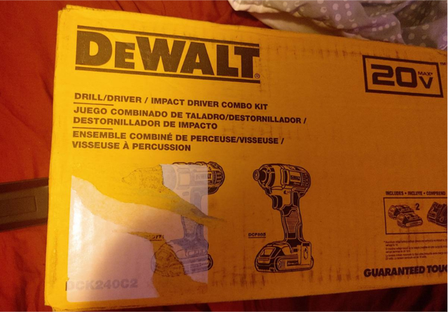 New Dewalt drill Kit