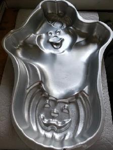 MOULE À GÂTEAU POUR HALLOWEEN FLAMBANT NEUF! - Photo 2