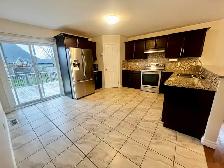 Rapids Parkway- Immaculate 5 Bedroom Home - Photo 6