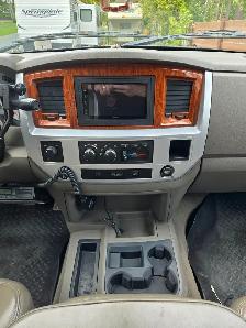 2006 Dodge Ram 3500 Mega Cab - Photo 6