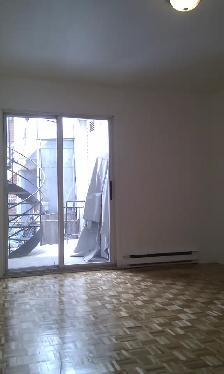 4 1/2 A louer a Montréal sur la rue Jacques-Hertel - Photo 6