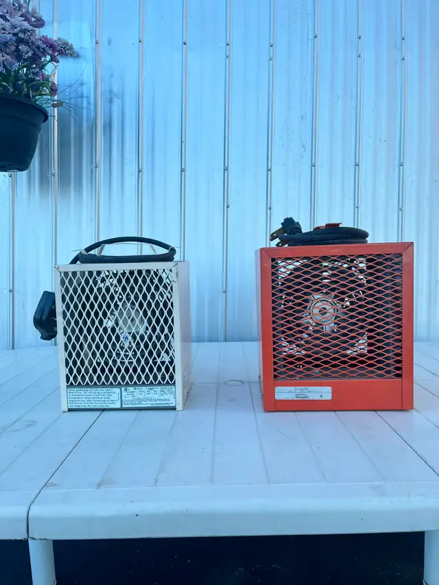 Chaufferettes (2), 4800 watts, pour garage, entrepôt