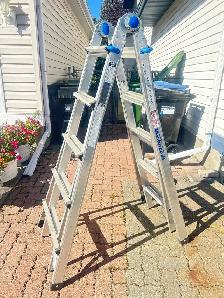 21’ Adjustable ladder