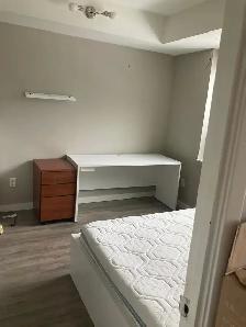 ROOM AVAILABLE IN BEAUTIFUL SOLSTICE 1 CONDO IN GUELPH! - Photo 3