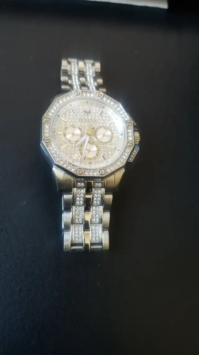 Bulova Octava