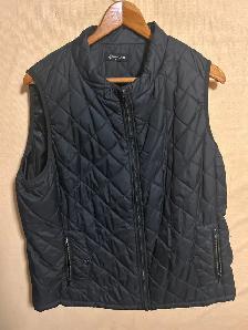 ONE NEW XLG. FUINLOUTH QUILTED VEST
