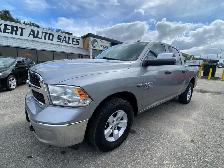 2023 Ram 1500 Classic SLT CREW CAB  TRAILER TOW READY! - Photo 2