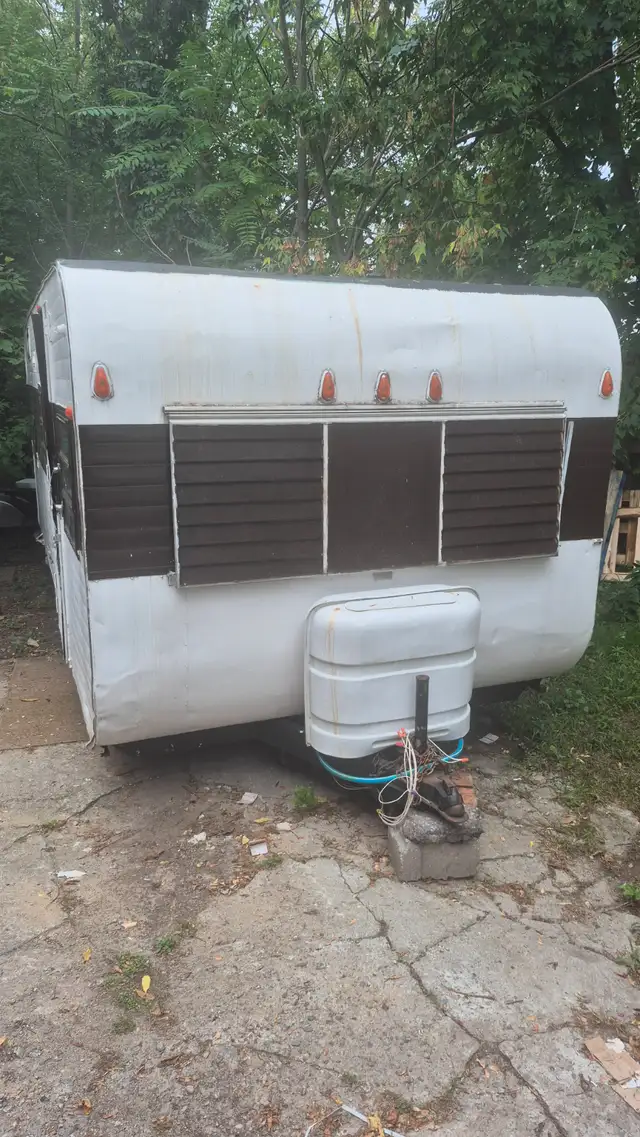 TAGA camping trailer