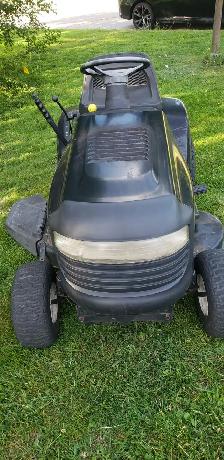 Poulan riding mower - Photo 2