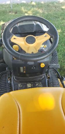 Craftsman riding mower - Photo 4