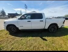 2026 Ram 1500 Black Express - Photo 3