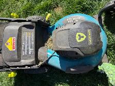 lawnmower - Photo 2