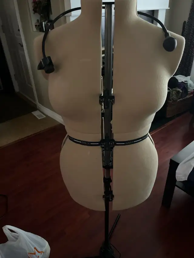 Dress form
