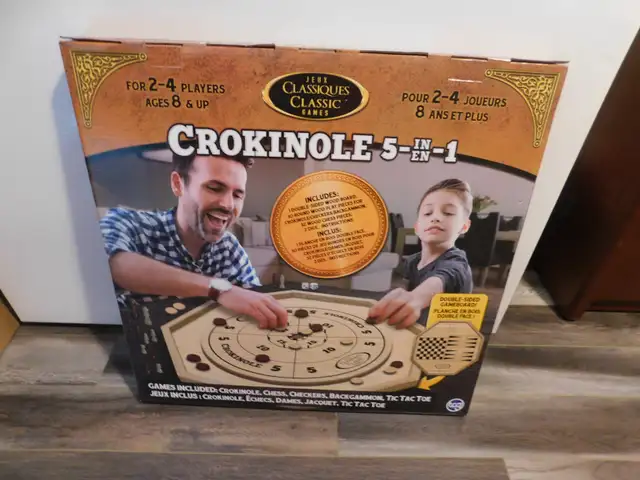 Classic Games - Crokinole 2-4 players 8 and up