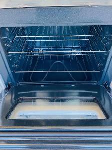 Frigidaire 30' Coil-Top Range, - Photo 2