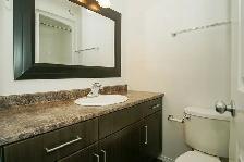 STUNNING 4 Bed 1.5 Bath Townhouse in Lorette! - Photo 7