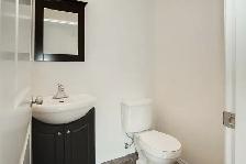 STUNNING 4 Bed 1.5 Bath Townhouse in Lorette! - Photo 8