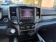 2019 Ram 1500 Sport CREW 4WD ONLY 180K - Photo 11
