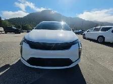2027 Chrysler Pacifica Limited - Photo 2