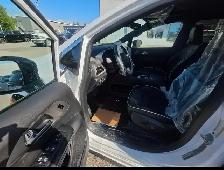 2027 Chrysler Pacifica Limited - Photo 7