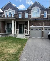 Room For Rent in a Townhouse - $700