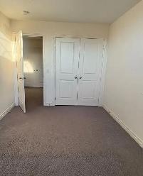 Room For Rent in a Townhouse - $700 - Photo 3