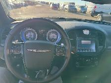 2014 Chrysler 300 S : Low Mileage - Photo 7