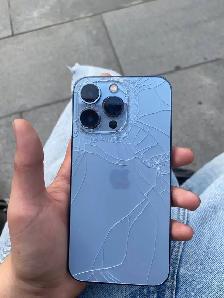 Don’t Toss That Cracked Phone – We’ll Bring It Back to Life!