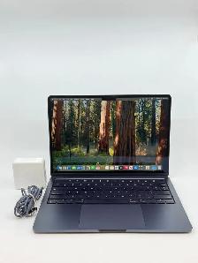 Apple MacBook Air 13.6' M2 2022 8GB 256GB SSD Midnight $699