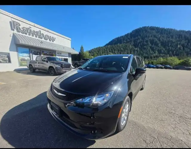 2027 Chrysler Grand Caravan SXT