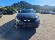 2027 Chrysler Grand Caravan SXT - Photo 2