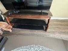 tv stand and coffe and end table with glass top - Photo 2