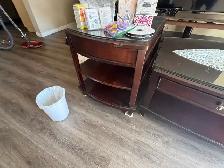 tv stand and coffe and end table with glass top - Photo 3