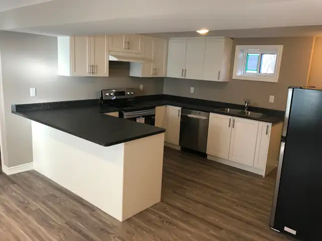 PREMIUM LEGAL UNIT IN DONEVAN - MOVE-IN READY!