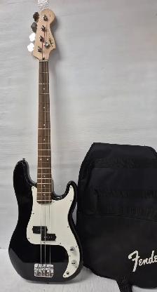 (N9748767) Squire Affinity P-Bass 2005