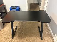 Free delivery used Black gaming desk - Photo 3