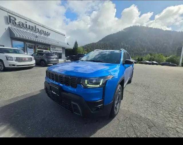 2026 Jeep Cherokee Laredo