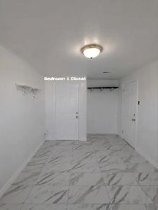 2-Bedroom Walkout Basement Apartment, All-Inclusive & Private - Photo 4