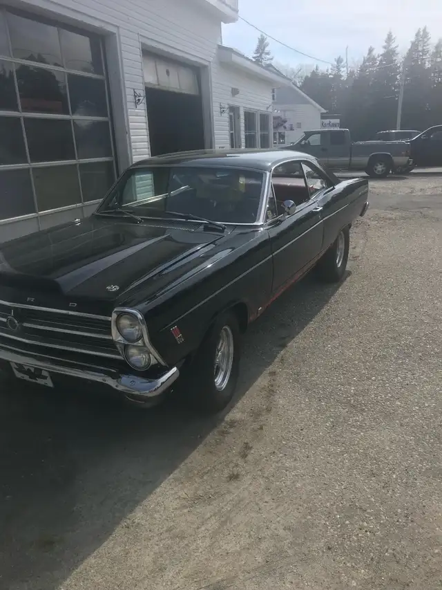 Ford Fairlane 427