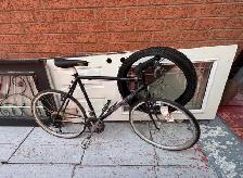 set of 4 bikes - Photo 2
