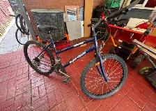 set of 4 bikes - Photo 3