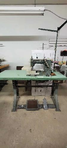 Massive Sewing Machine sale (vintage and industrial) - Photo 9